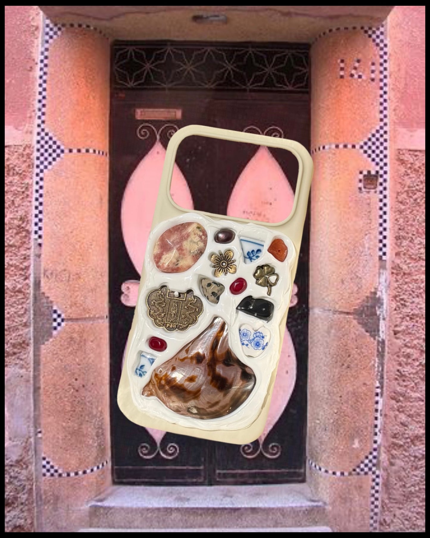 iPhone 17 Pro * Lady